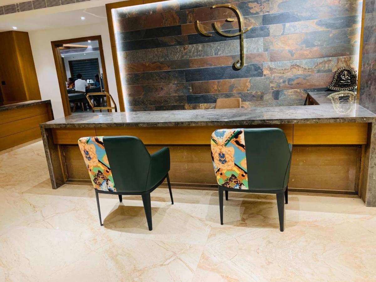 Mothimahal Residency Thrissur Hotel Bagian luar foto